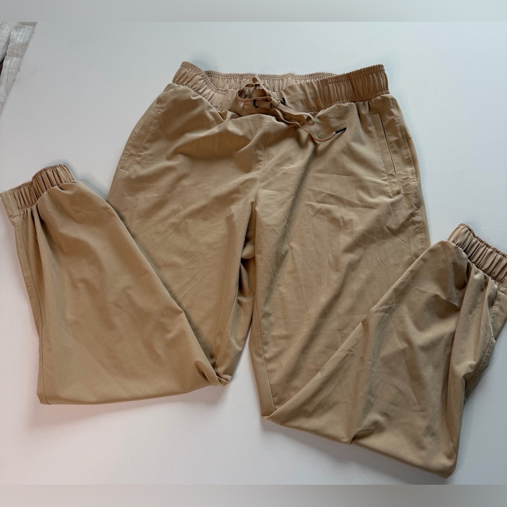Freely Athleisure Jogger Pants Women’s Medium Tan Lightweight Travel Activewear - Picture 2 of 11